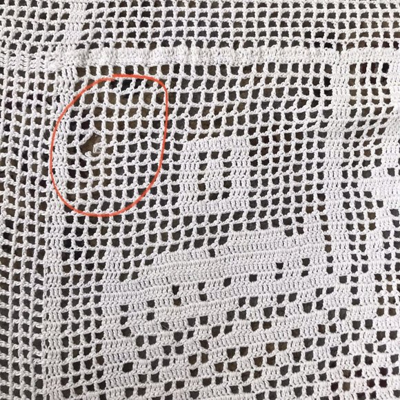 Vtg white filet crochet twin bedspread night prayer children nursery heirloom - Picture 7 of 7